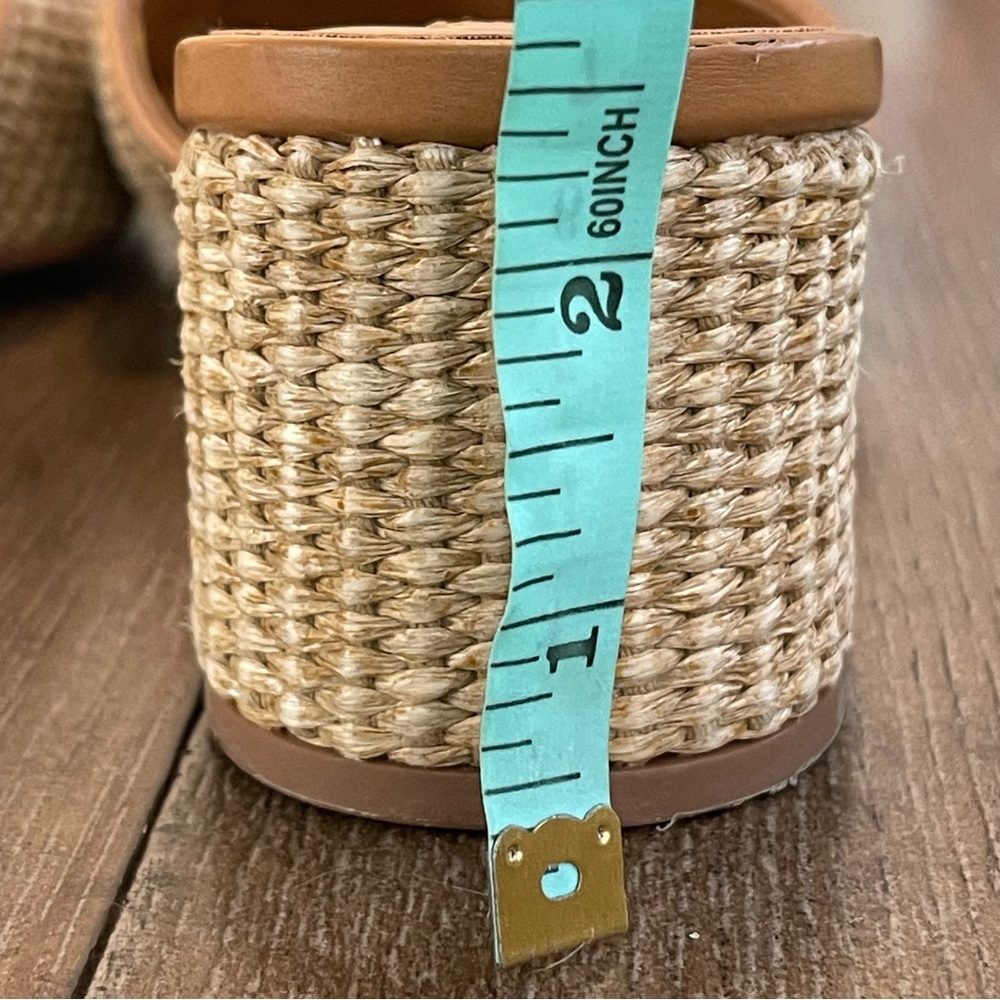 Steve Madden Tan & Natural Woven Block Heel Sandals with Gold Chain - Picture 5 of 9